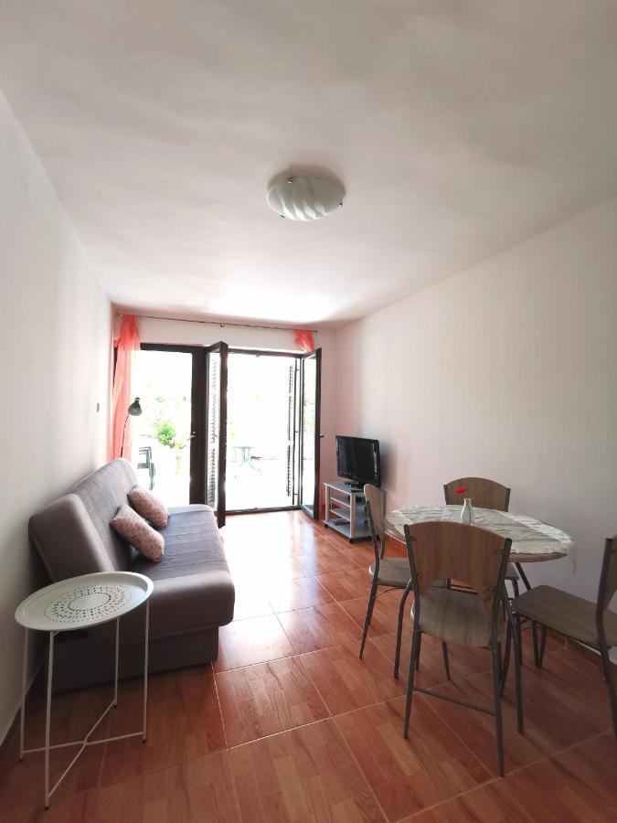 מדולין Apartmani Koin מראה חיצוני תמונה