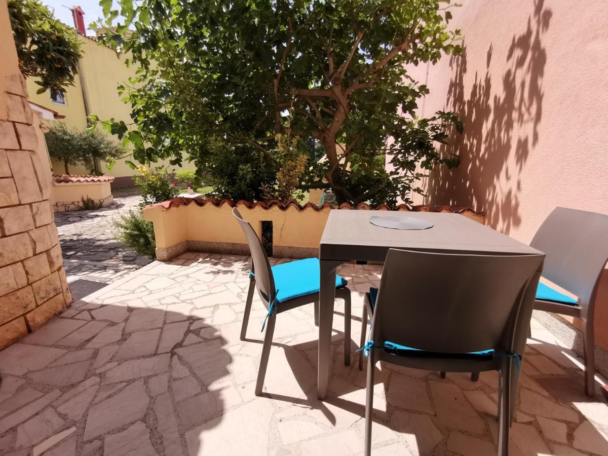 מדולין Apartmani Koin מראה חיצוני תמונה