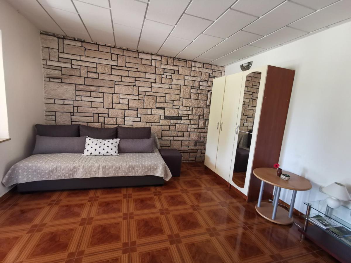 מדולין Apartmani Koin מראה חיצוני תמונה